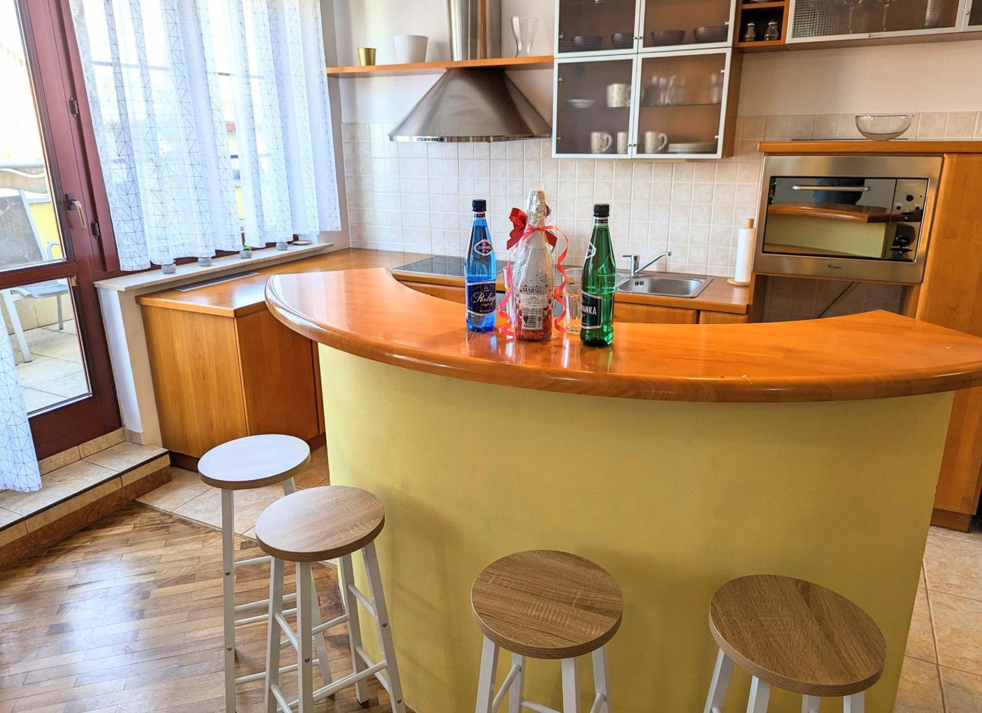 3-Bedroom Apt In Town Square Wrocław Eksteriør billede