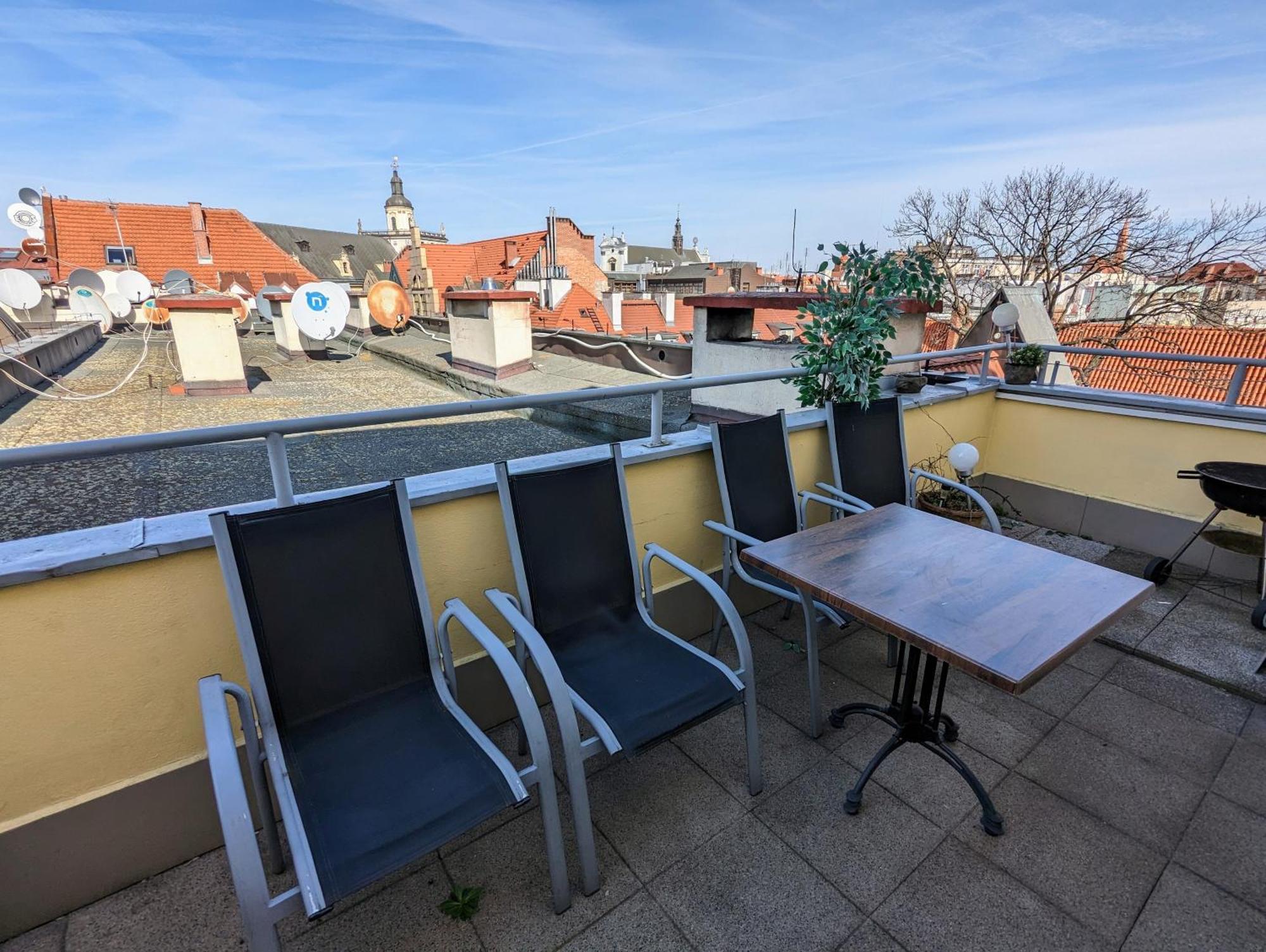 3-Bedroom Apt In Town Square Wrocław Eksteriør billede
