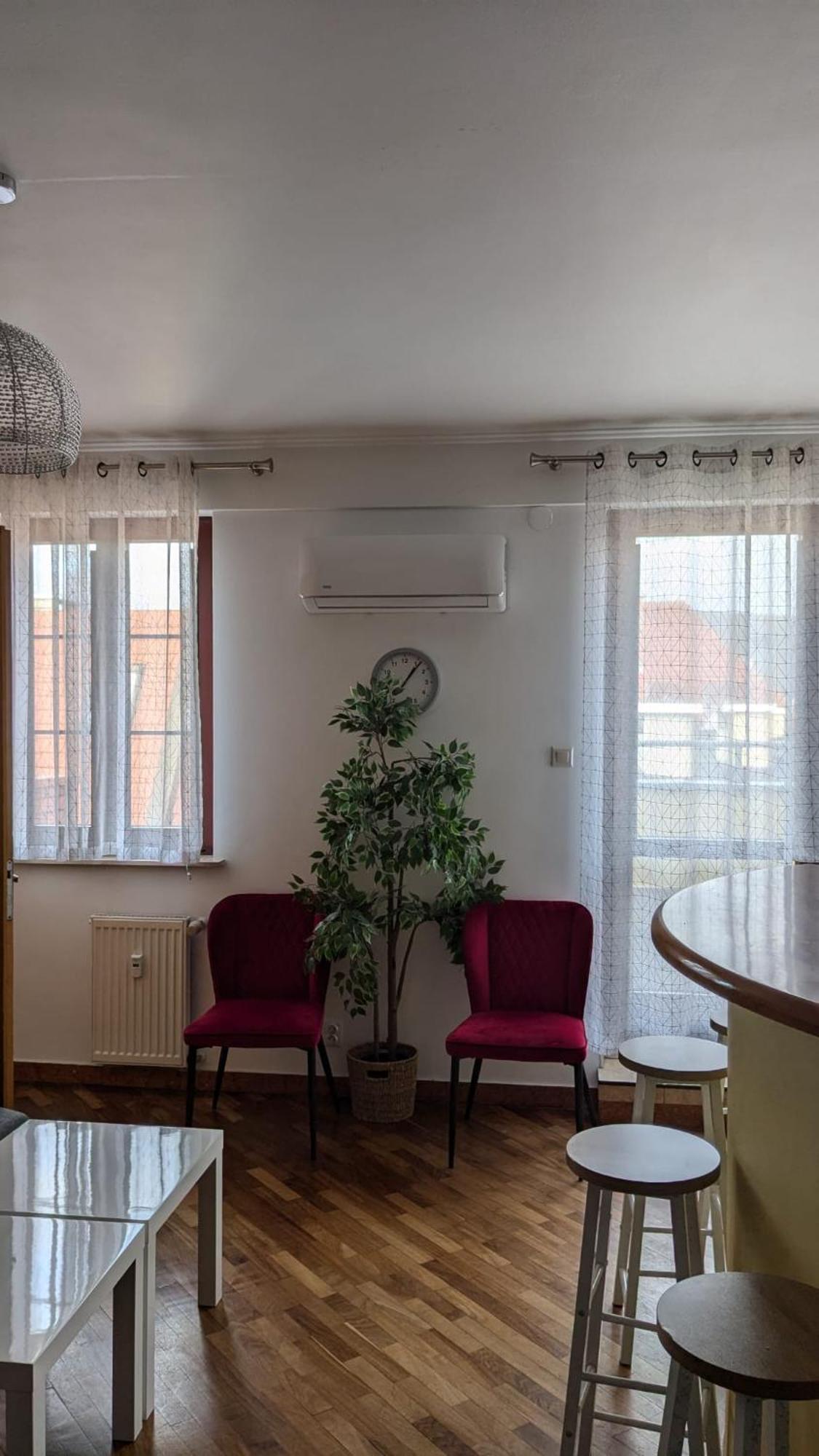 3-Bedroom Apt In Town Square Wrocław Eksteriør billede
